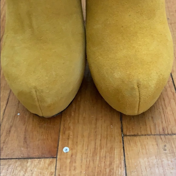 Yellow fringe boots - Picture 5 of 6